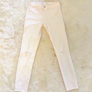 EUC Zara White Distressed Denim with Frayed Hem